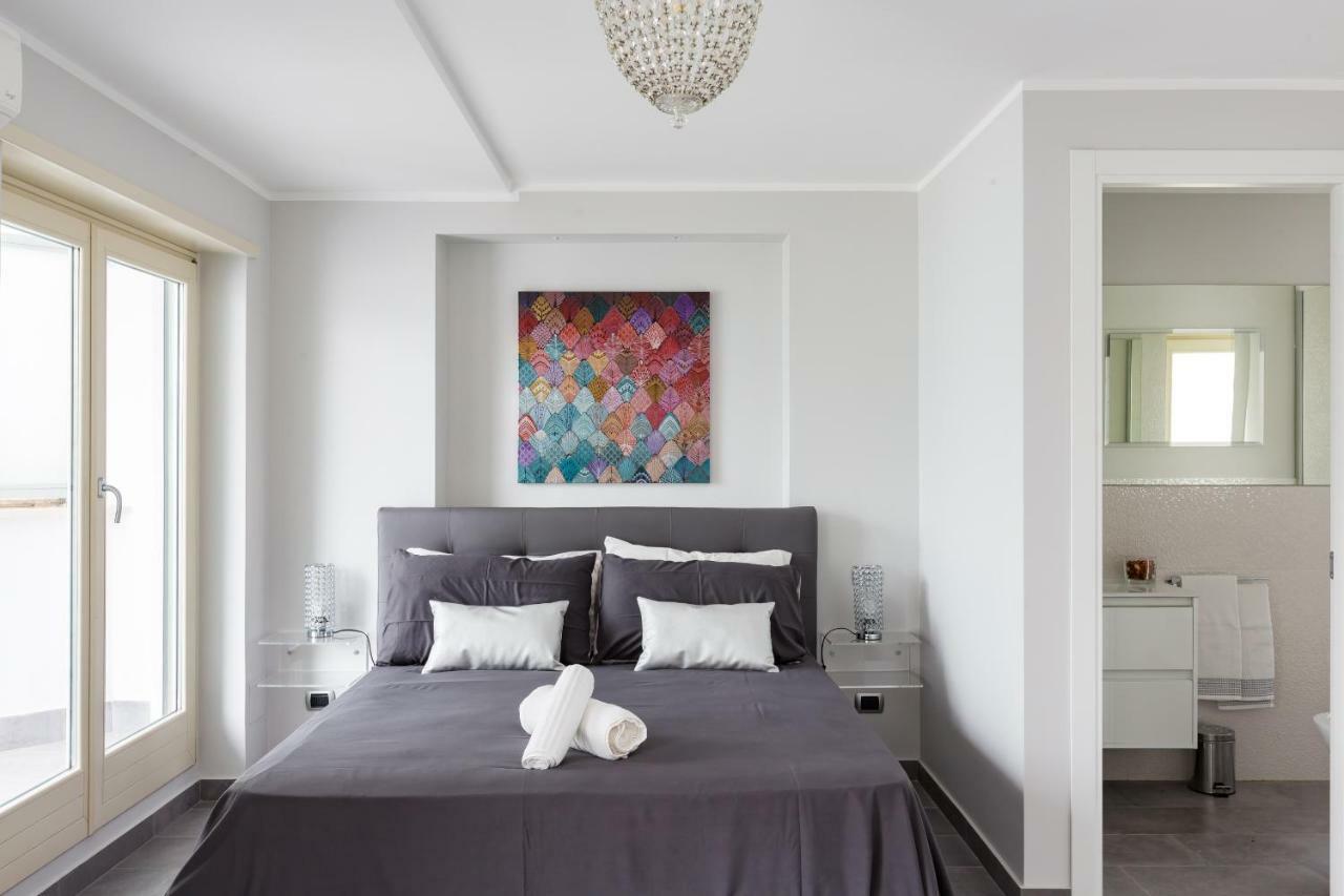 Penthouse 40 In Trastevere With Seasonally Jacuzzi Rom Exteriör bild