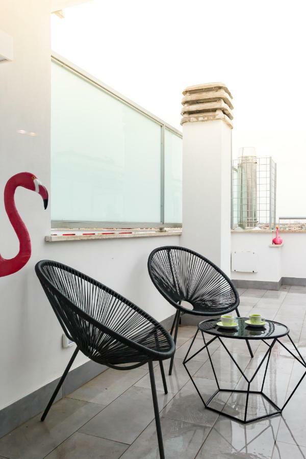 Penthouse 40 In Trastevere With Seasonally Jacuzzi Rom Exteriör bild