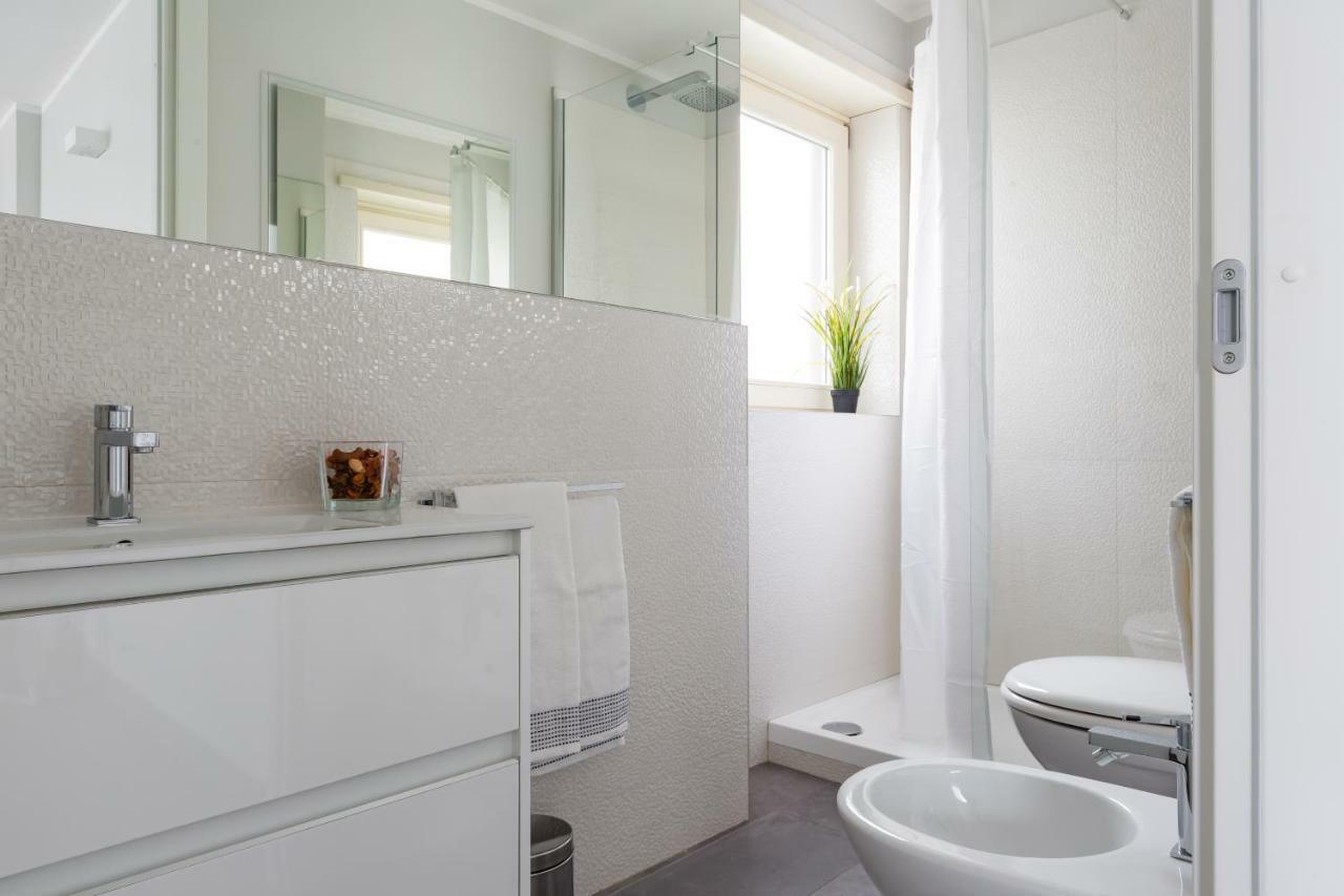 Penthouse 40 In Trastevere With Seasonally Jacuzzi Rom Exteriör bild