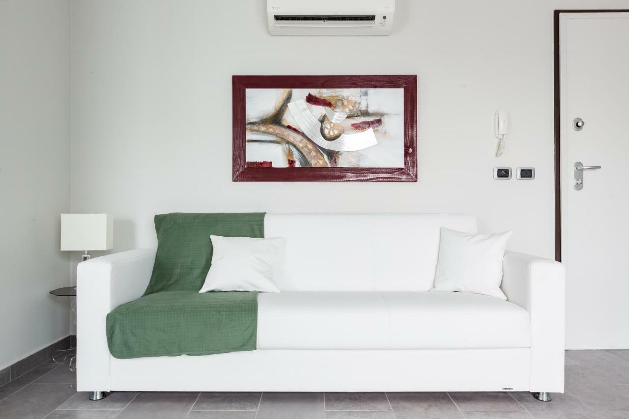 Penthouse 40 In Trastevere With Seasonally Jacuzzi Rom Exteriör bild