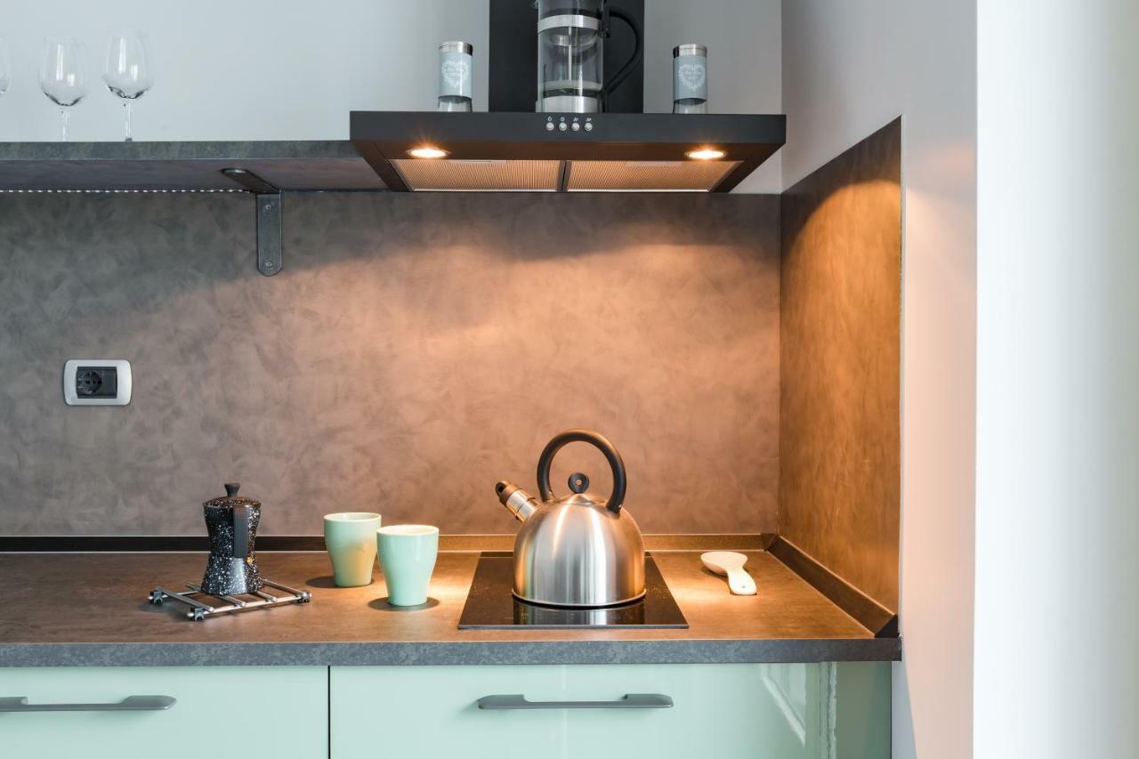 Penthouse 40 In Trastevere With Seasonally Jacuzzi Rom Exteriör bild
