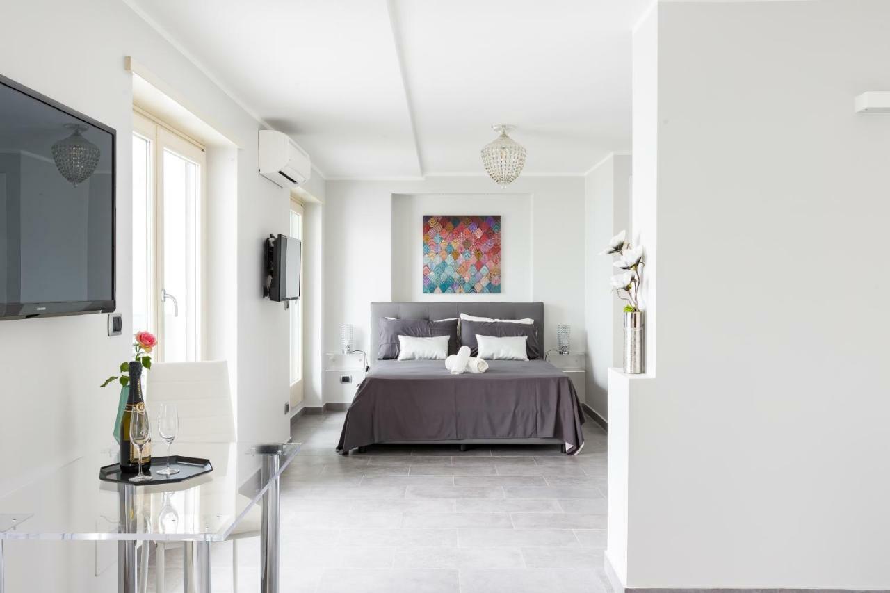 Penthouse 40 In Trastevere With Seasonally Jacuzzi Rom Exteriör bild